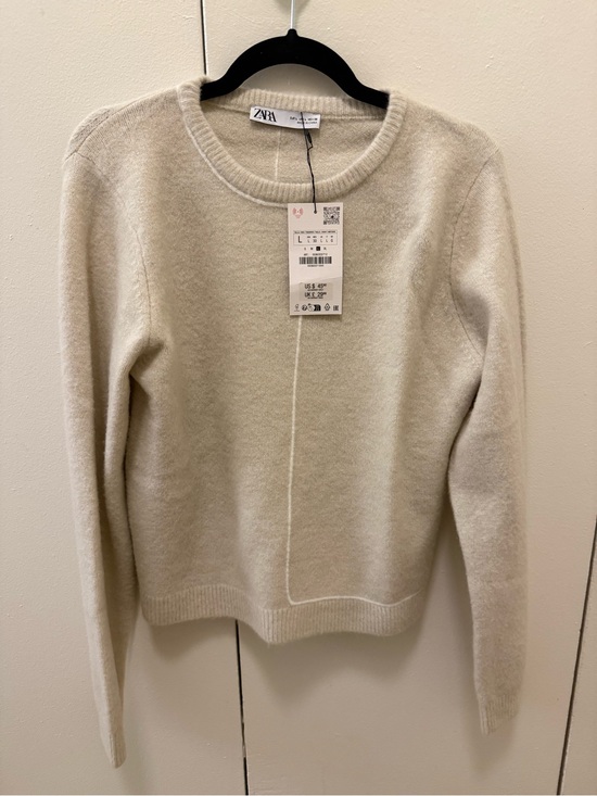 Zara Sweaters - ZARA Cream Scoop Neck Sweater with Center Seam